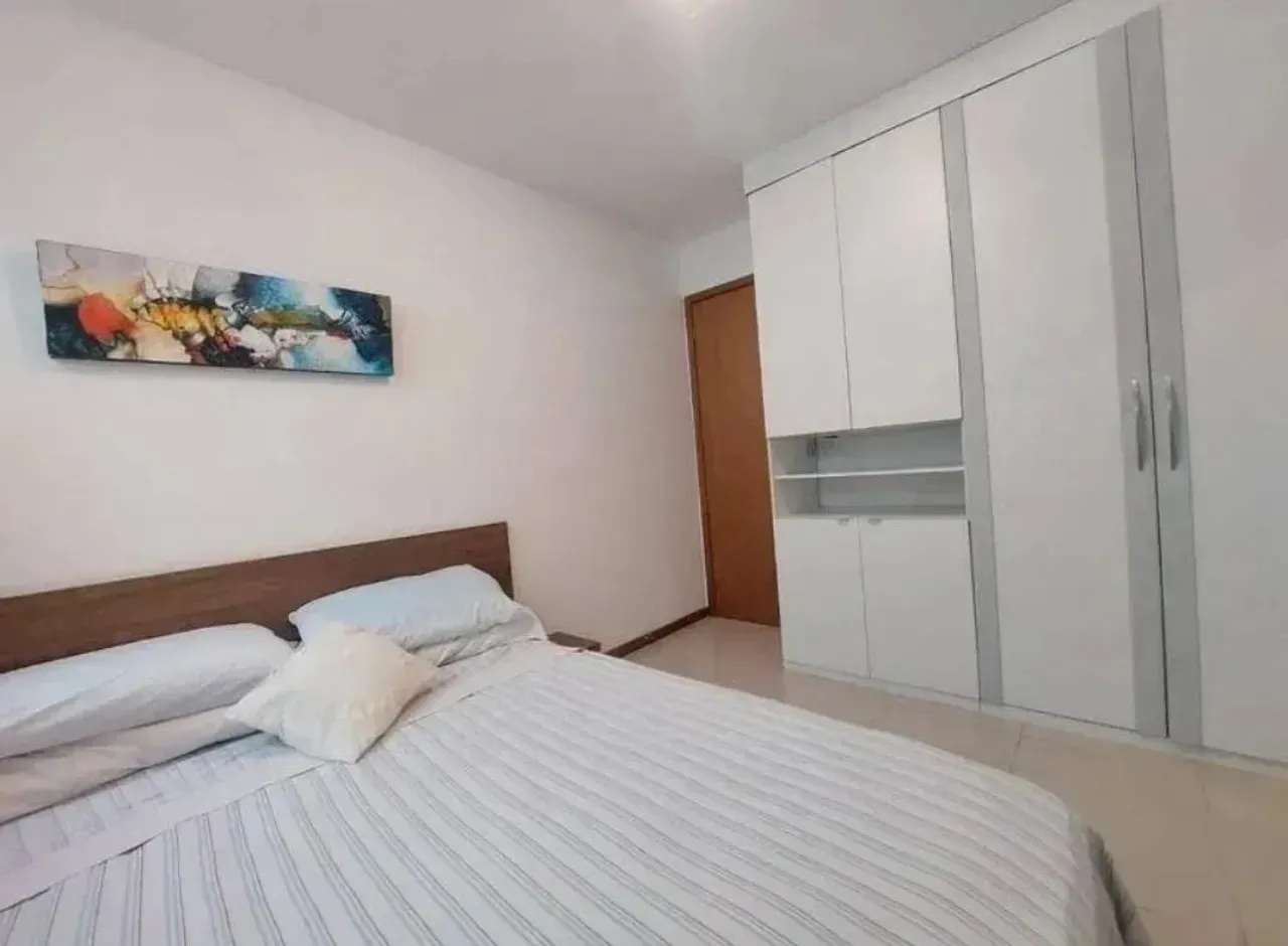 Furnished apartment with an enclosed glass balcony — photo 4