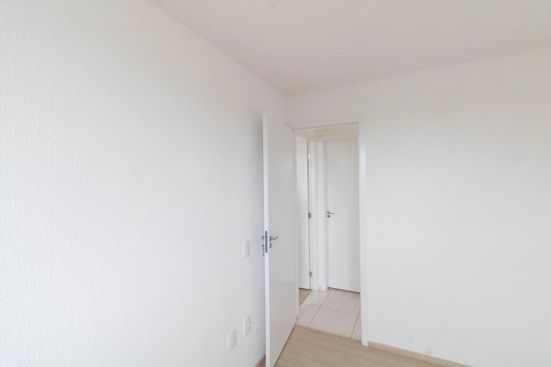 2-bedroom apartment in a building with a gym — photo 41
