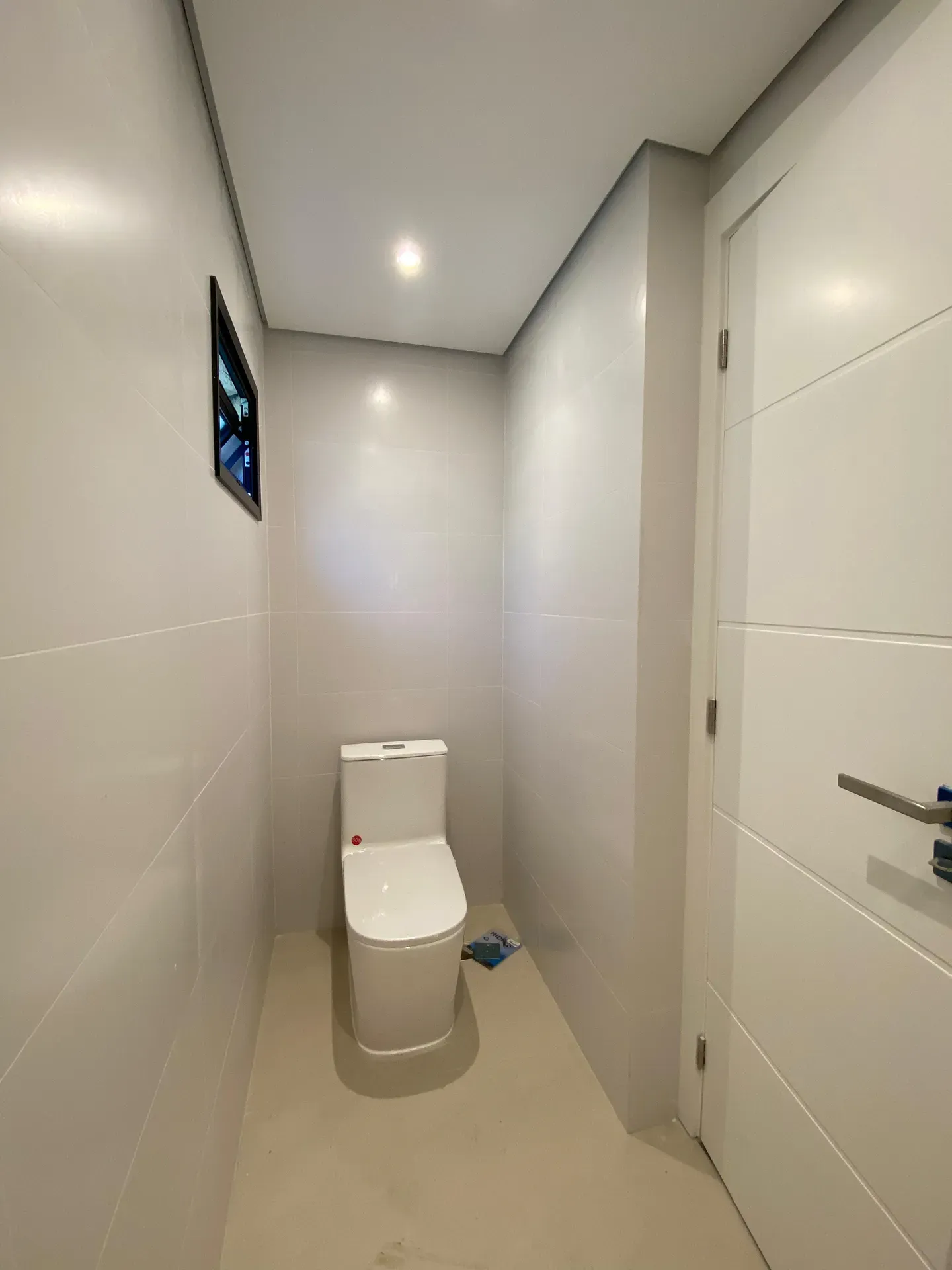 House in a gated community with 3 bedrooms and 5 baths — photo 33