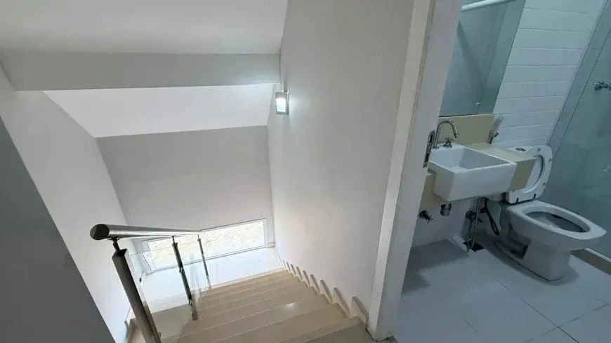 House, 350 m², with a grill on the balcony — photo 4