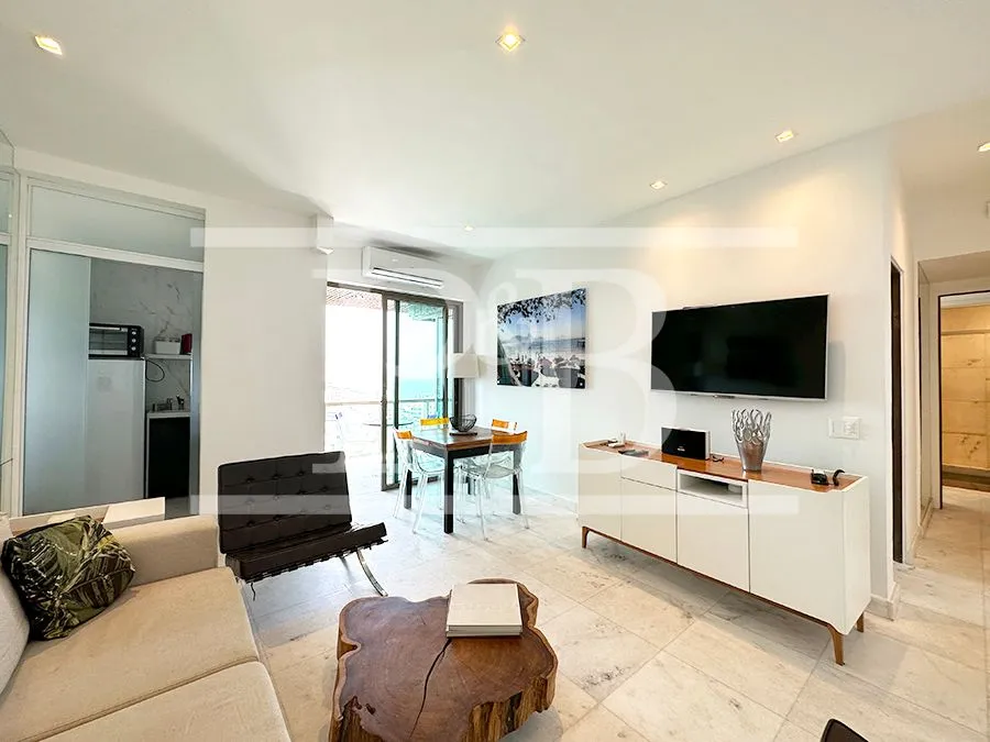 Apartamento de 2 quartos com piscina no prédio — photo 2
