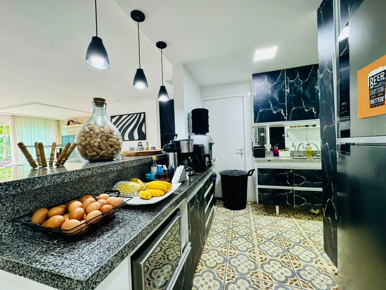 Furnished 3-bedroom apartment with open-plan kitchen — photo 6