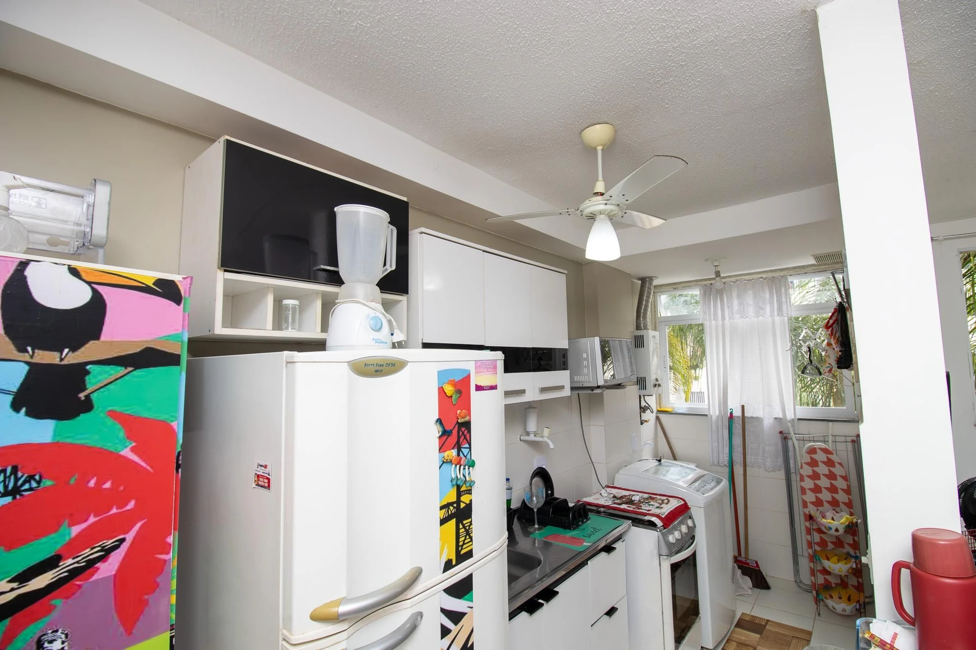 Furnished 2-bedroom apartment with gym in the condo — photo 7