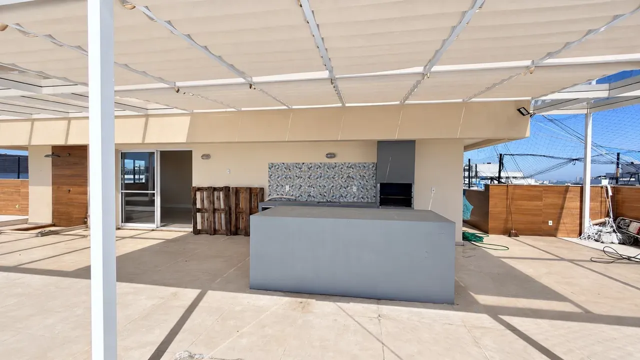 3-bedroom apartment with a mountain view in Rio de Janeiro — photo 19