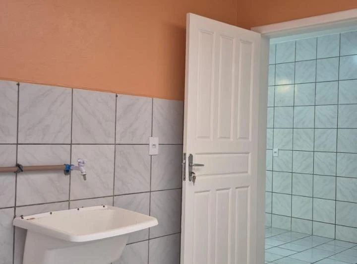 Apartamento sin amueblar con 2 dormitorios y balcón — photo 5