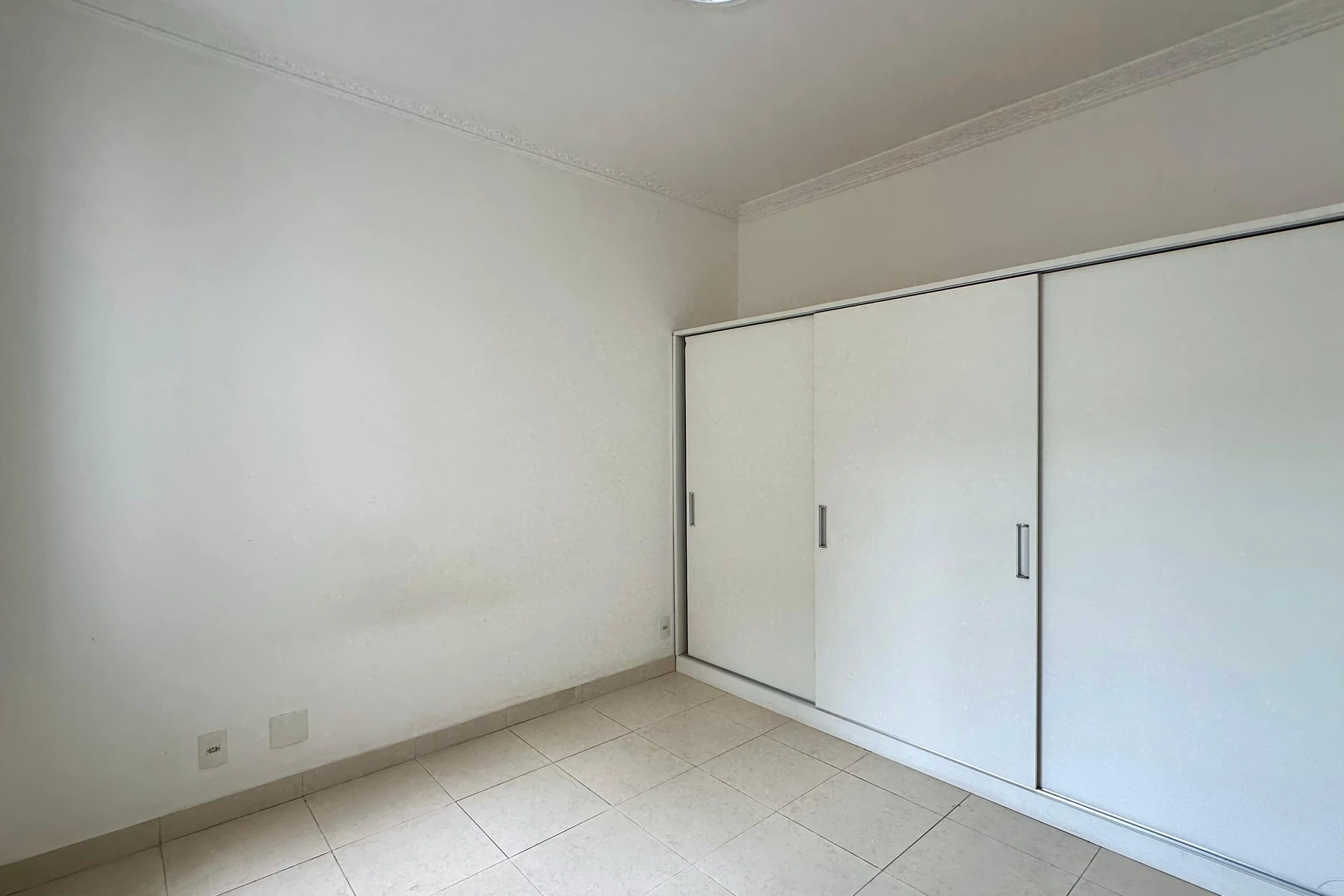 2-bedroom apartment with a mountain view in Rio de Janeiro — photo 14