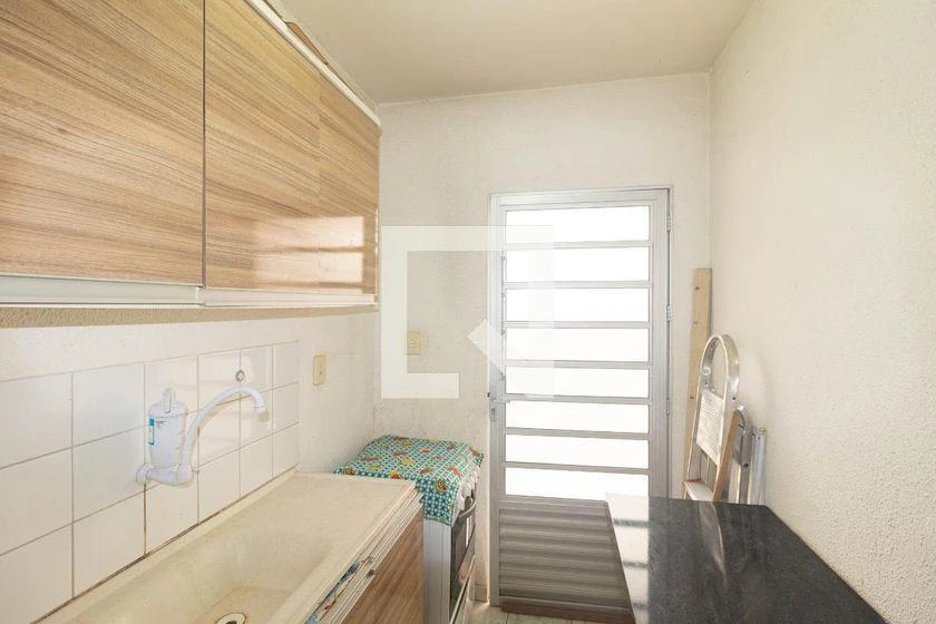 Casa mobiliada com 2 quartos e 1 banheiro — photo 23