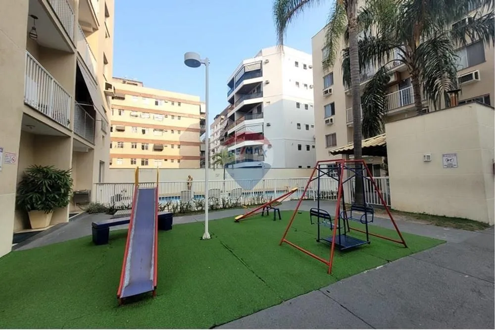 2-bedroom apartment in a building with a gym — photo 25