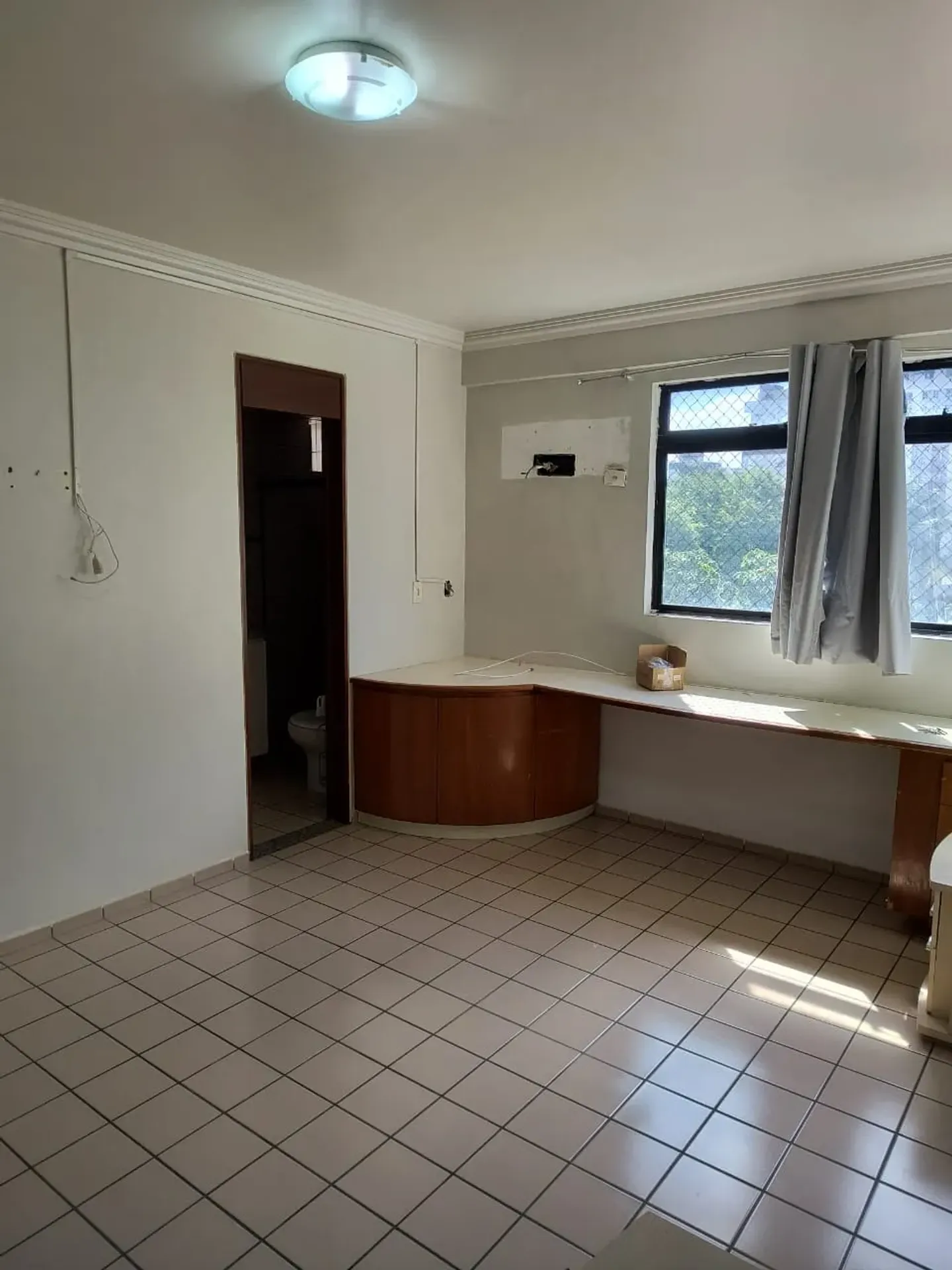 Apartment with 4 bedrooms and a private garden — photo 6