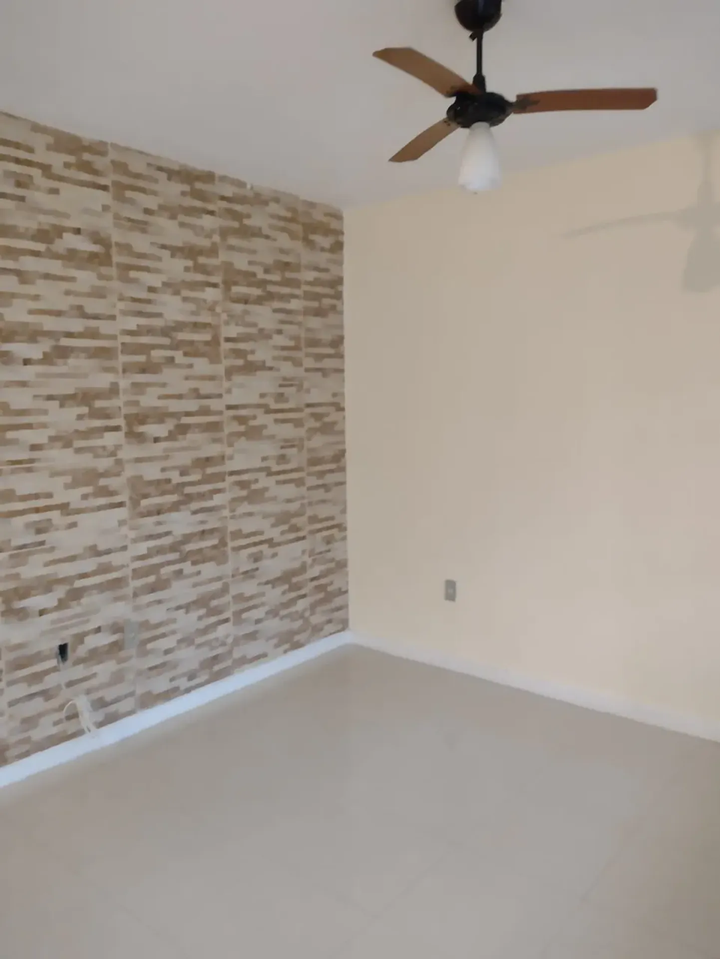 4-bedroom house with a grill on the balcony — photo 14