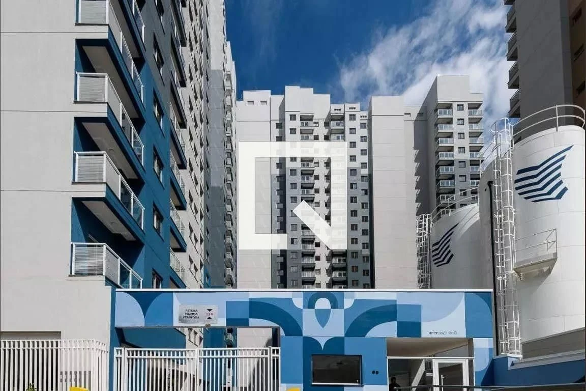 Glass-enclosed balcony in a one-bedroom apartment, 36 m² — photo 16