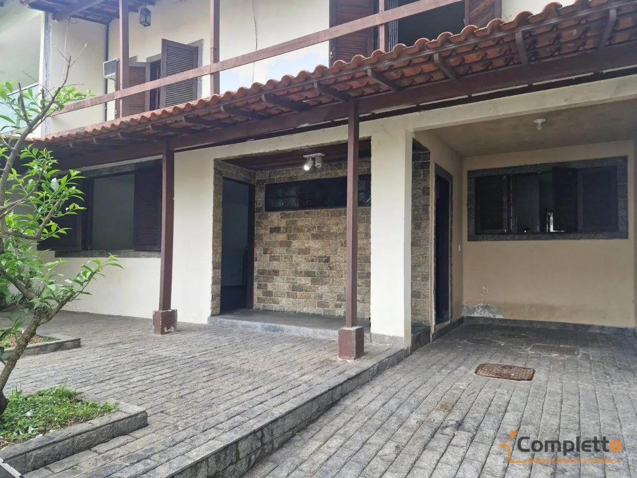 Casa de 220 m² con balcón gourmet y bañera — photo 3