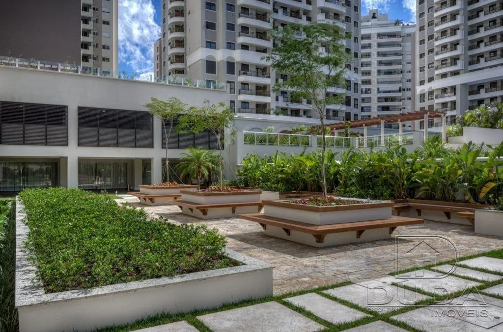 Apartment on the 11th floor with a glass-enclosed balcony — photo 14