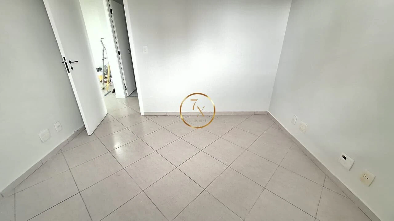 Застеклённый балкон и 2 спальни: квартира 70 м² — photo 3