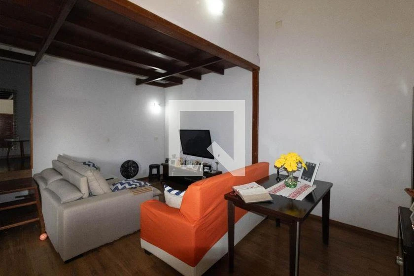 Furnished house with 4 bedrooms and 290 m² — photo 23