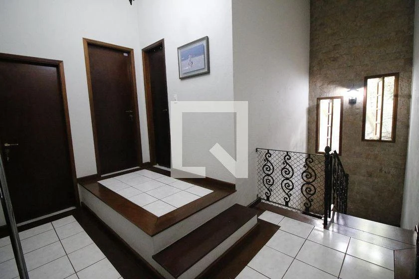 Casa de 700 m² con bañera y vestidor — photo 41