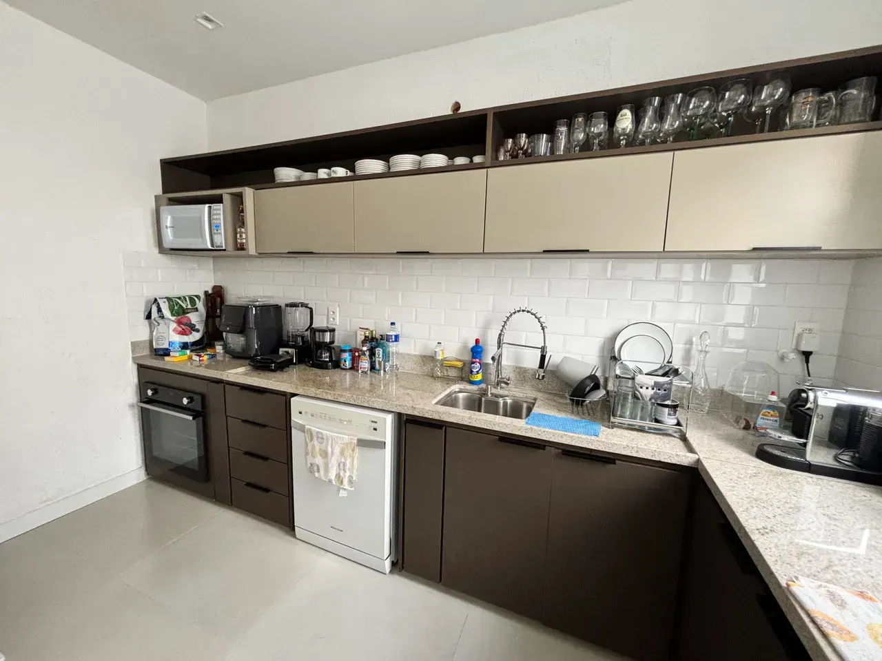 Furnished 580 m² house with 4 bedrooms and a gas kitchen — photo 9