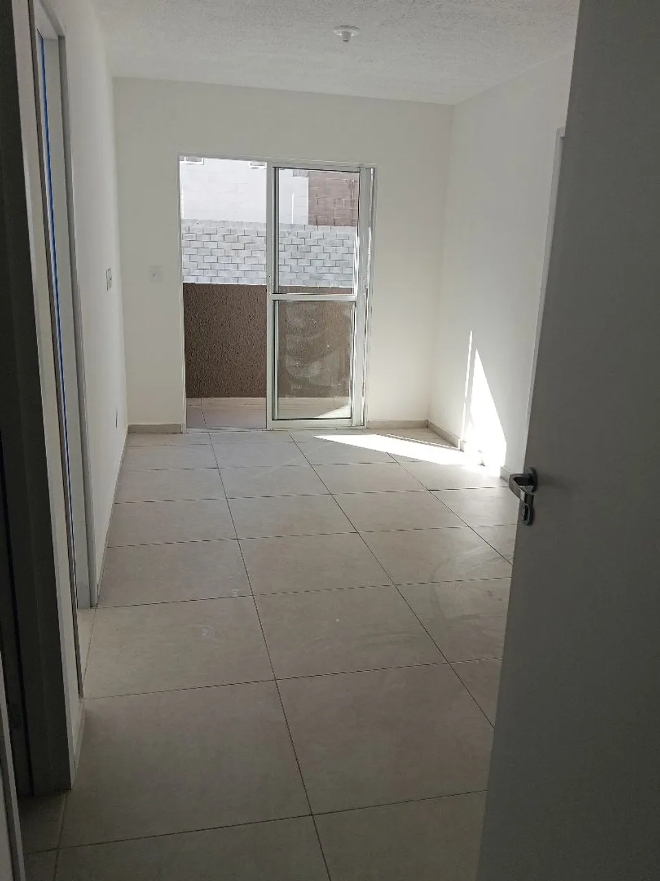 2-bedroom, 2-bath apartment with a balcony — photo 6