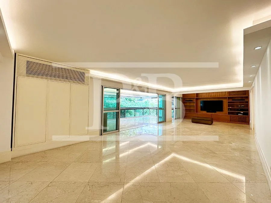 Apartamento com 2 quartos e varanda de vidro fechada — photo 5