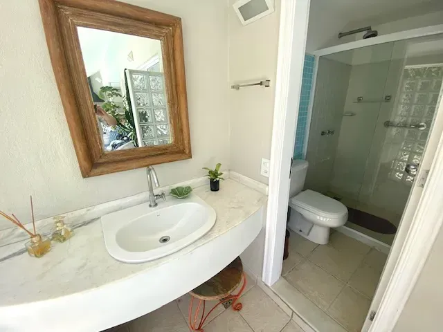 Casa com 4 dormitórios e 5 banheiros, com garagem — photo 33