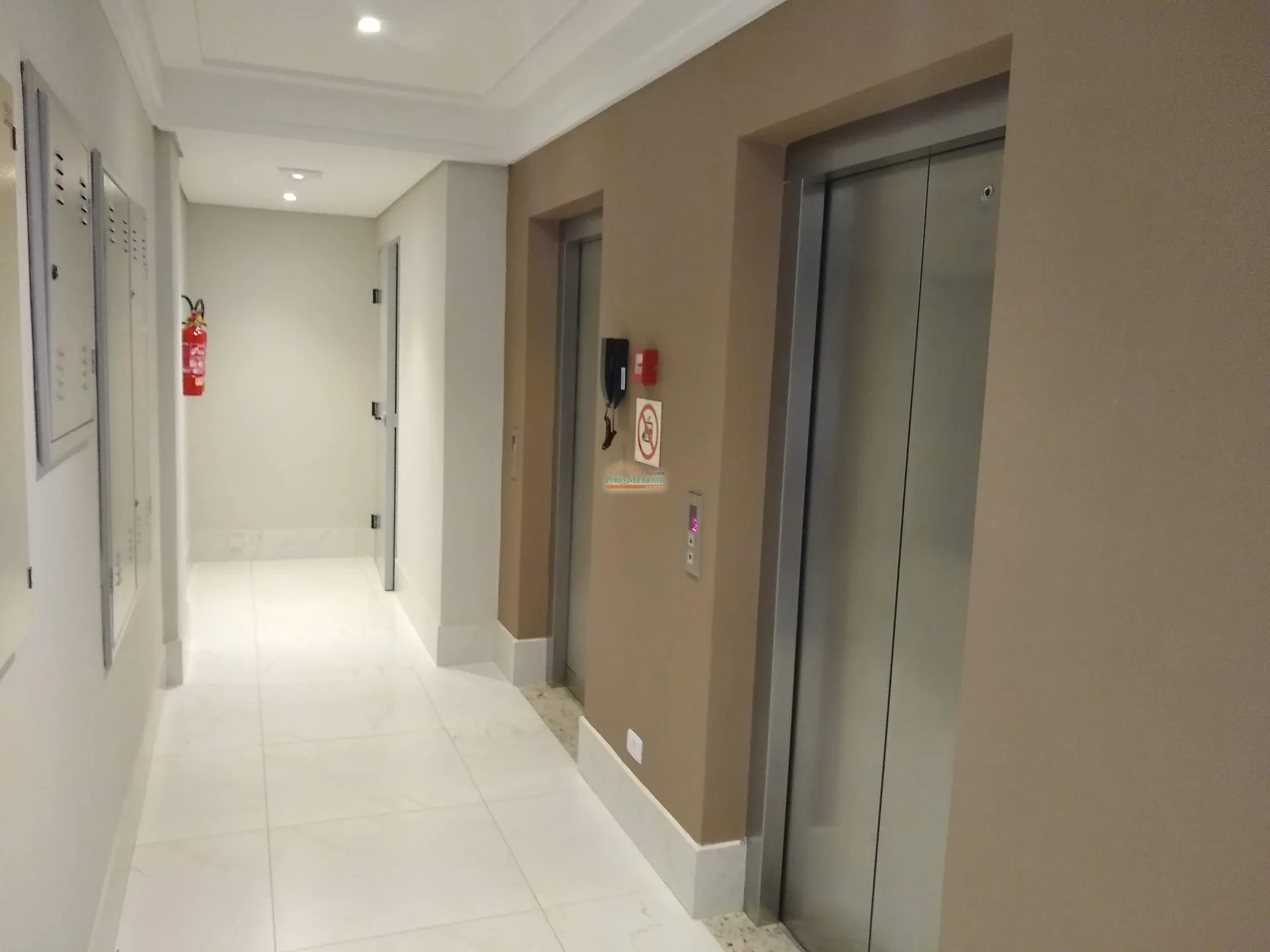 Apartamento com churrasqueira privativa, Novo Mundo — photo 51