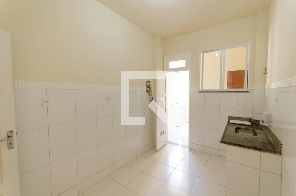 2-bedroom apartment with wood or laminate floors — photo 16