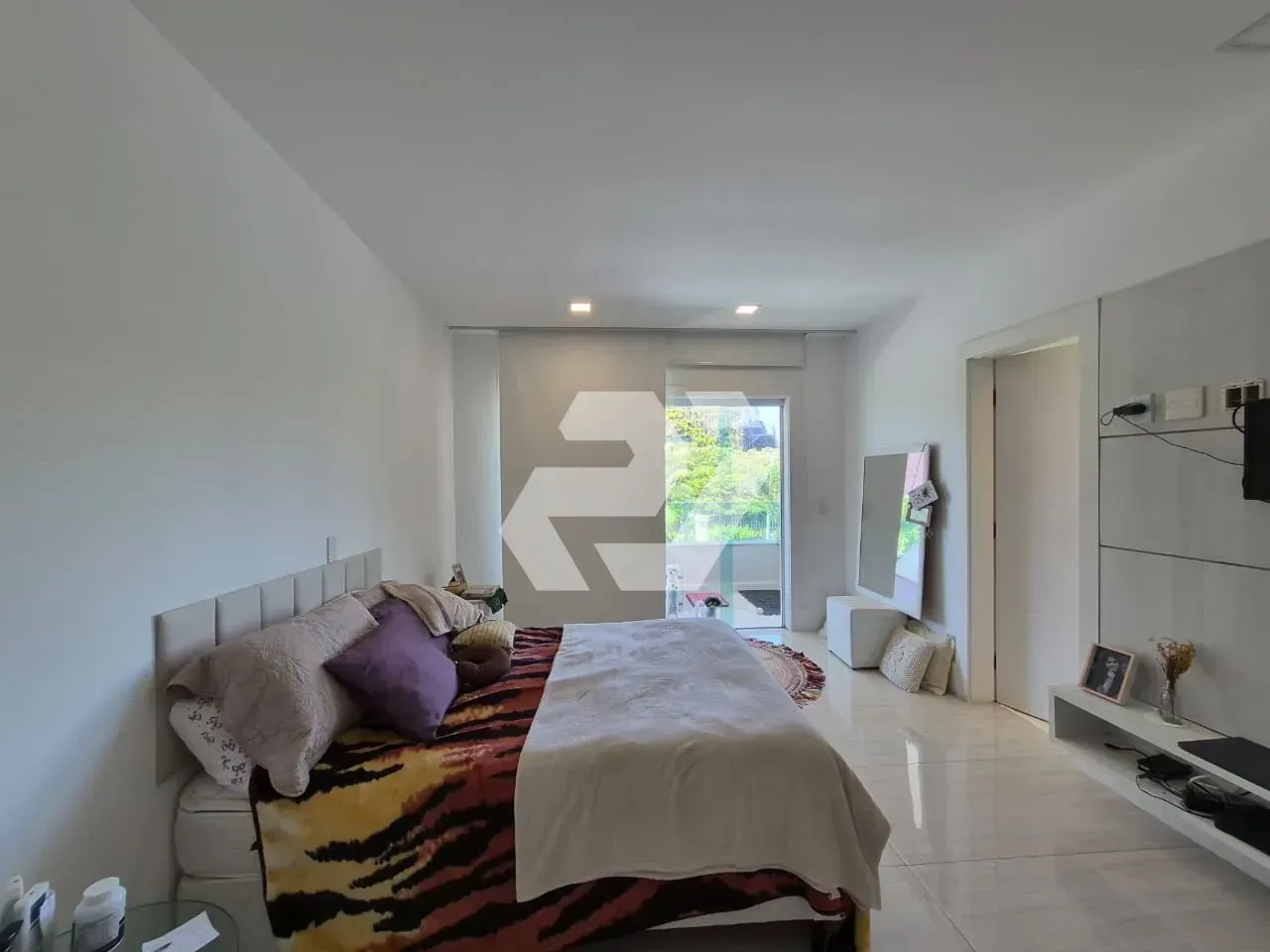 Casa mobiliada com 6 suítes e 8 banheiros — photo 4