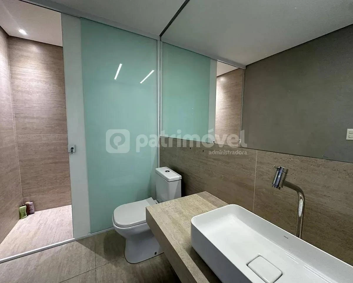 Sala comercial de 779 m², 1 quarto e 6 banheiros — photo 17