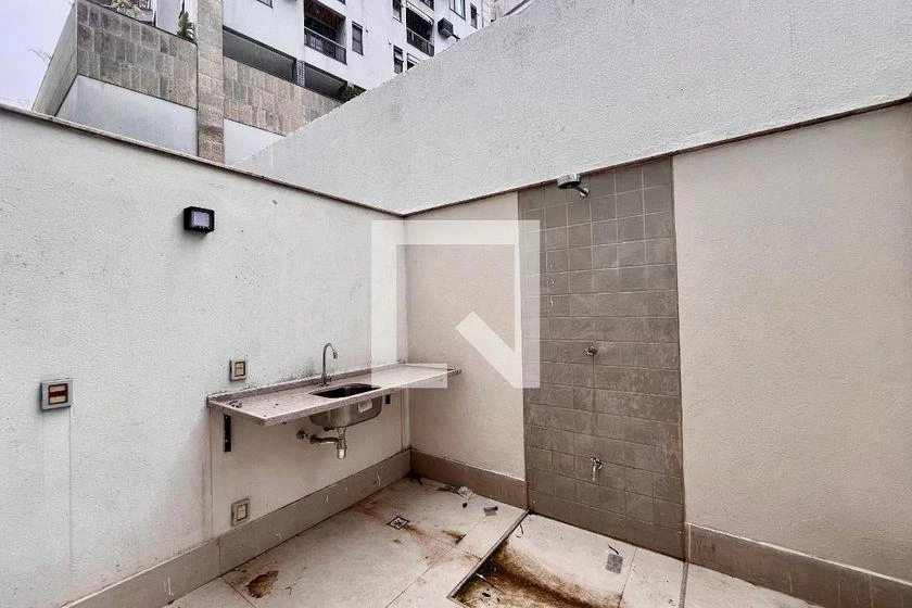 1-bedroom unfurnished apartment with enclosed balcony — photo 22