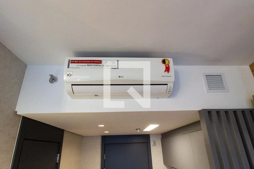 Unfurnished studio with 1 bedroom and 1 bathroom, no parking — photo 6