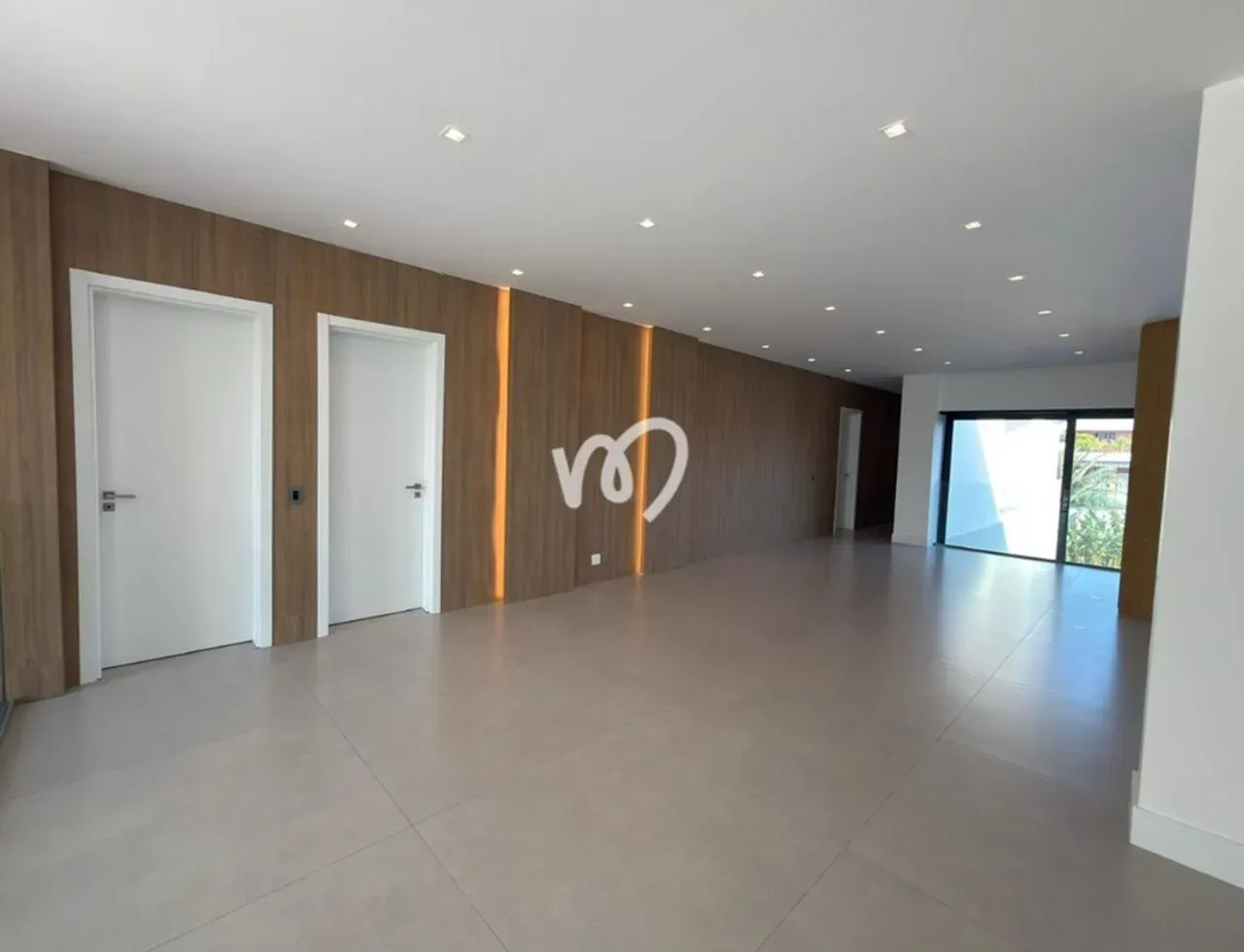Furnished house with 5 bedrooms and an open kitchen — photo 26