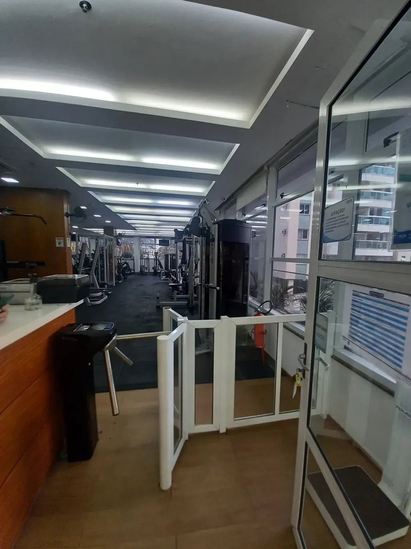 Apartamento de 2 quartos com 3 banheiros e cozinha fechada — photo 39