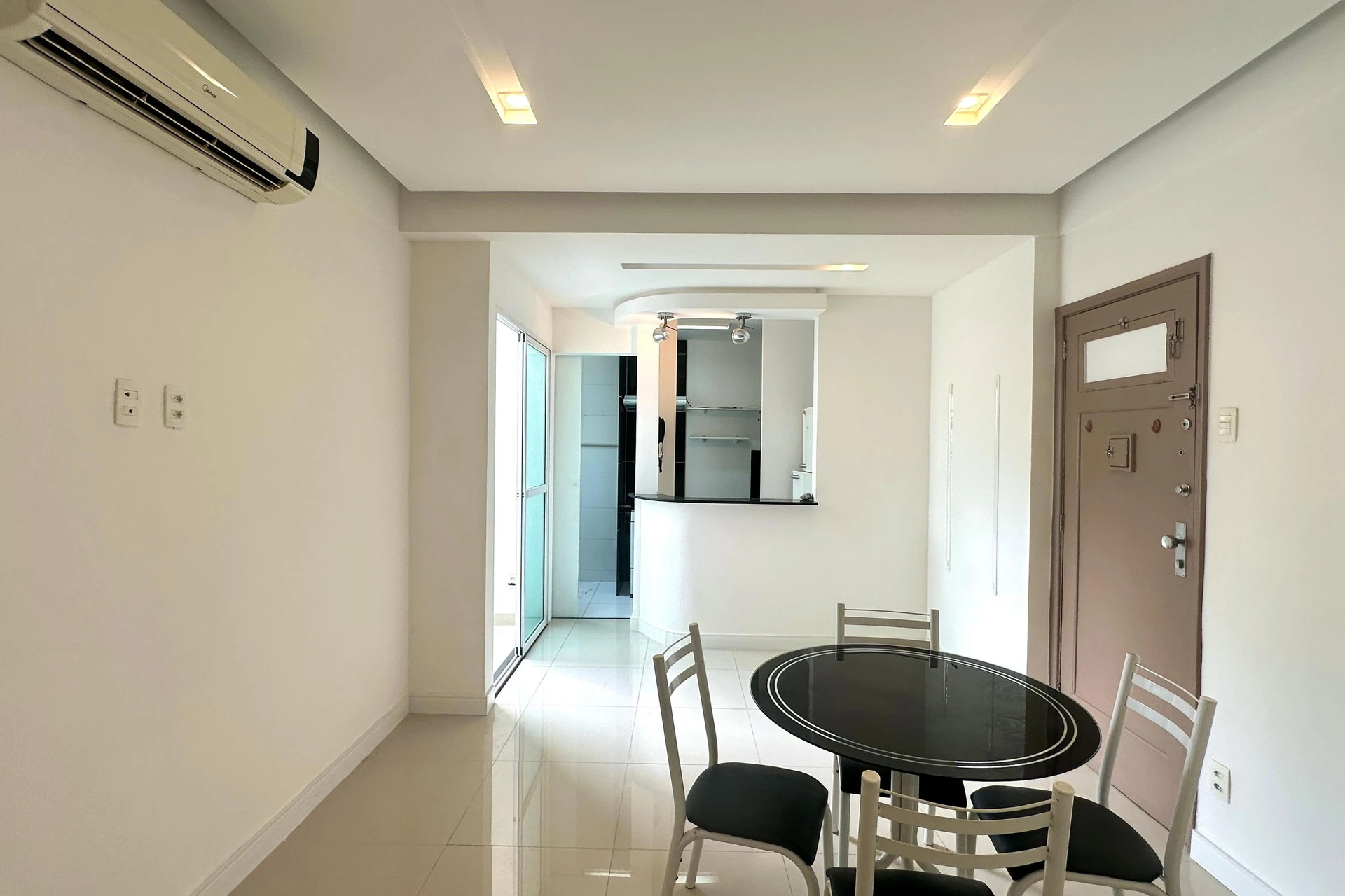 Apartamento mobiliado com 2 quartos e cozinha americana — photo 3