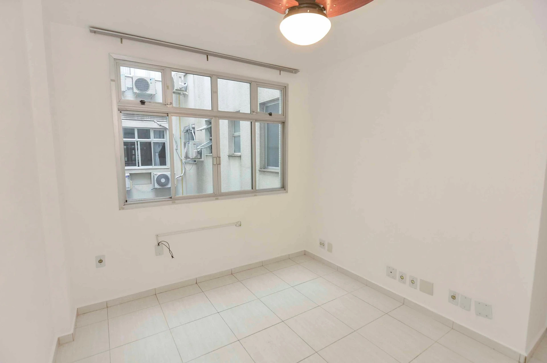 2-bedroom apartment with a home office in Rio de Janeiro — photo 15