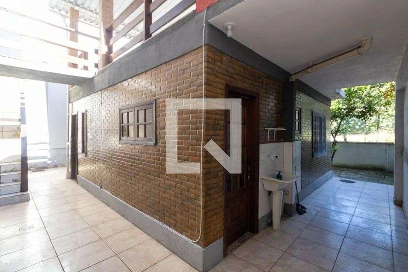 Casa de 80 m² com 2 quartos e fogão a gás — photo 2