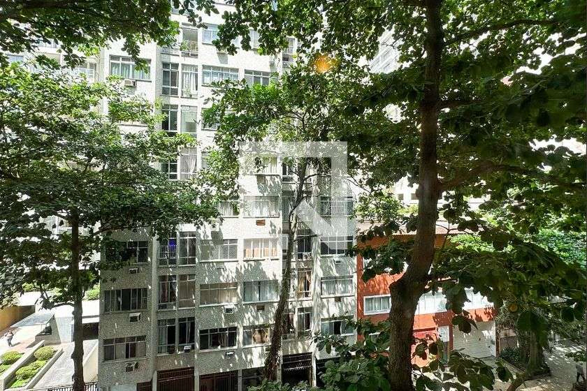 Furnished 40 m² apartment with 1 bedroom and 1 bathroom — photo 5