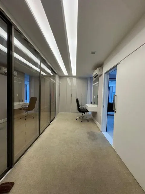 Condo house with 4 bedrooms and 5 bathrooms — photo 14