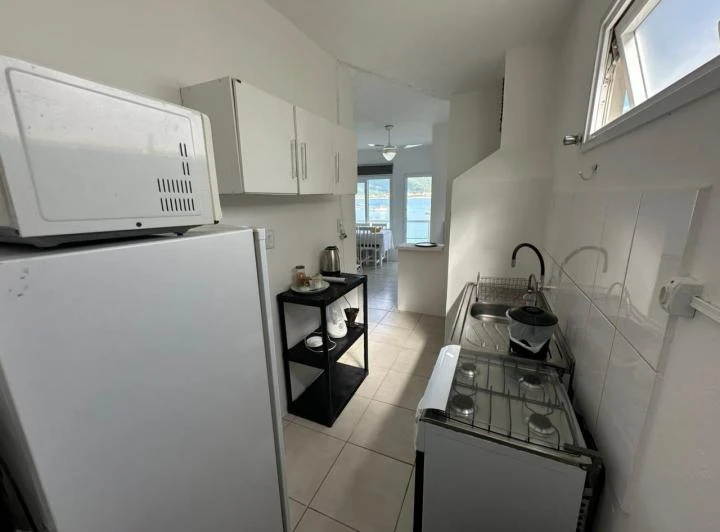 Furnished apartment with open-plan kitchen and 2 bedrooms — photo 7