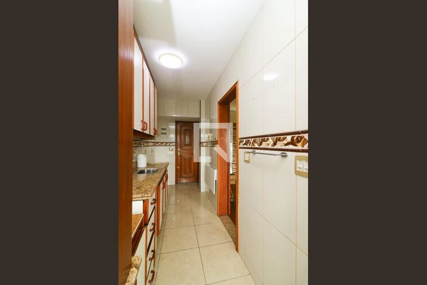 Apartment, 77 m², with wood or laminate floors — photo 18