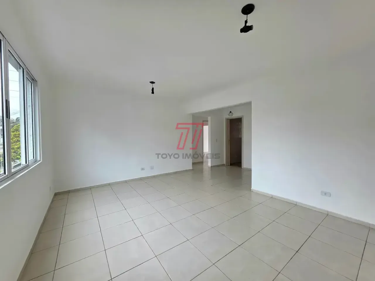 Apartamento de 3 dormitorios con 1 plaza en 1er piso — photo 4