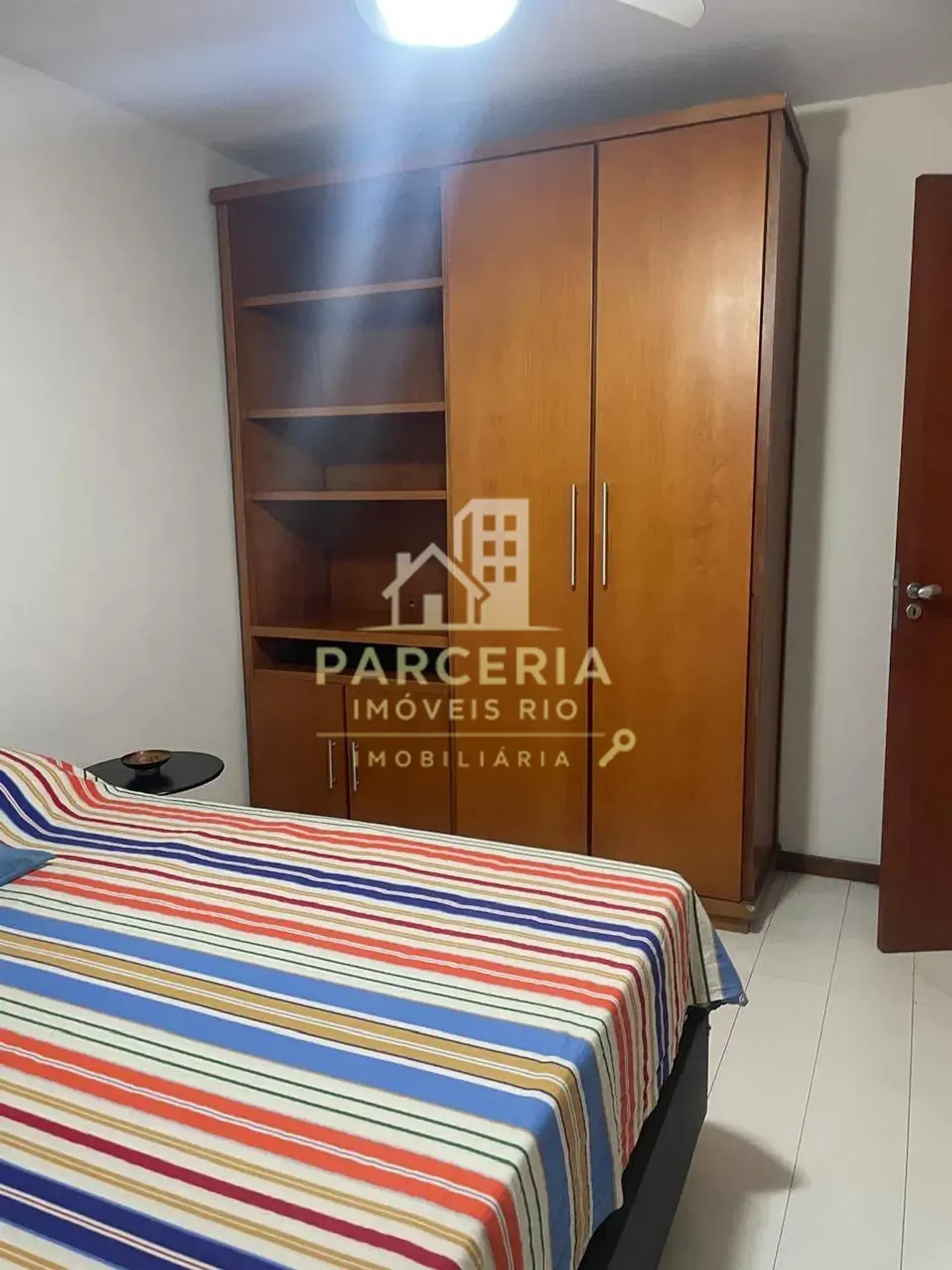 Casa mobiliada com 5 quartos e área de piscina compartilhada — photo 27
