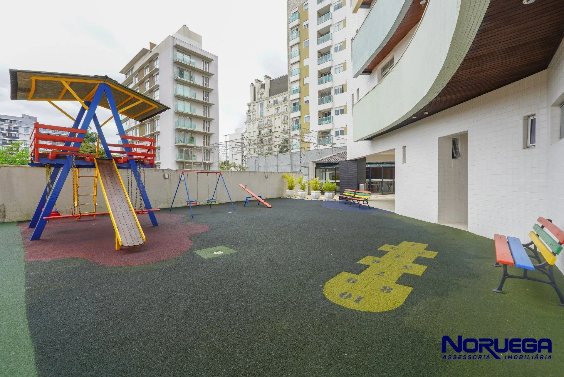 Apartamento de 4 quartos em condomínio com academia — photo 25