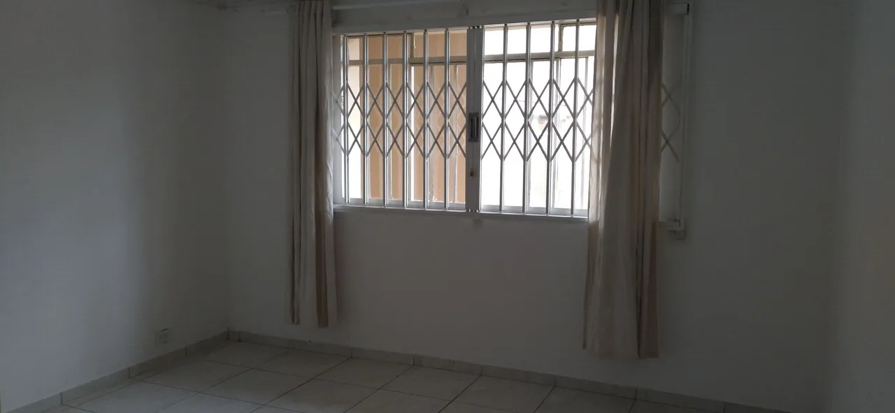 3-bedroom house with a grill on the balcony in Curitiba
