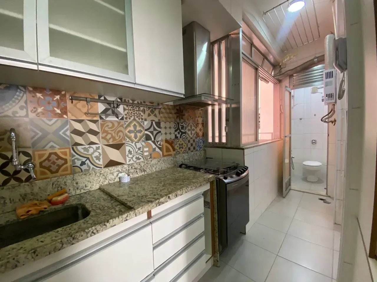 Apartamento de 79 m² com 2 quartos e 2 banheiros sem vaga — photo 2