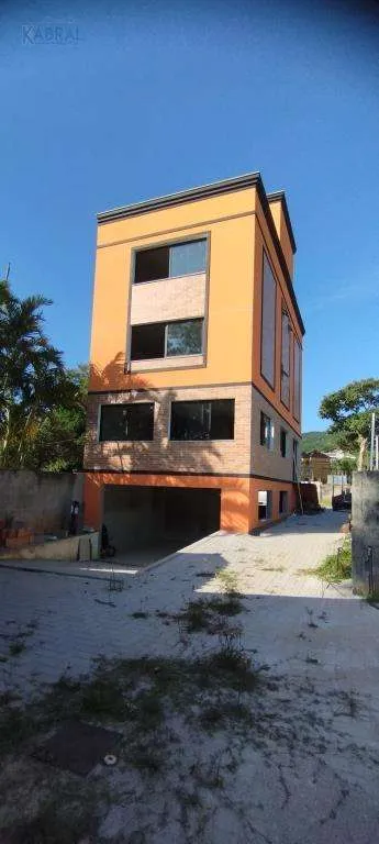 Casa sin amueblar de 635 m² con 3 suites y 10 plazas — photo 18