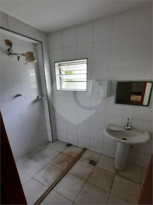 House with 5 bedrooms and 5 bathrooms plus 4 parking — photo 4