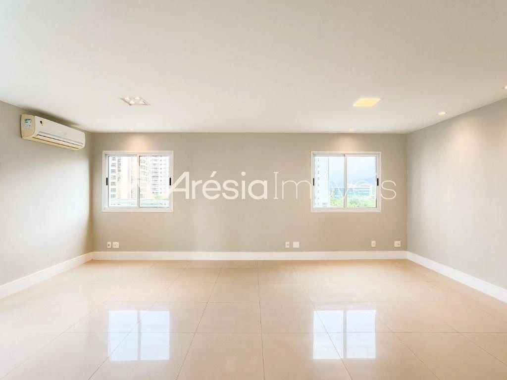 Apartamento com 3 dormitórios e varanda envidraçada — photo 7