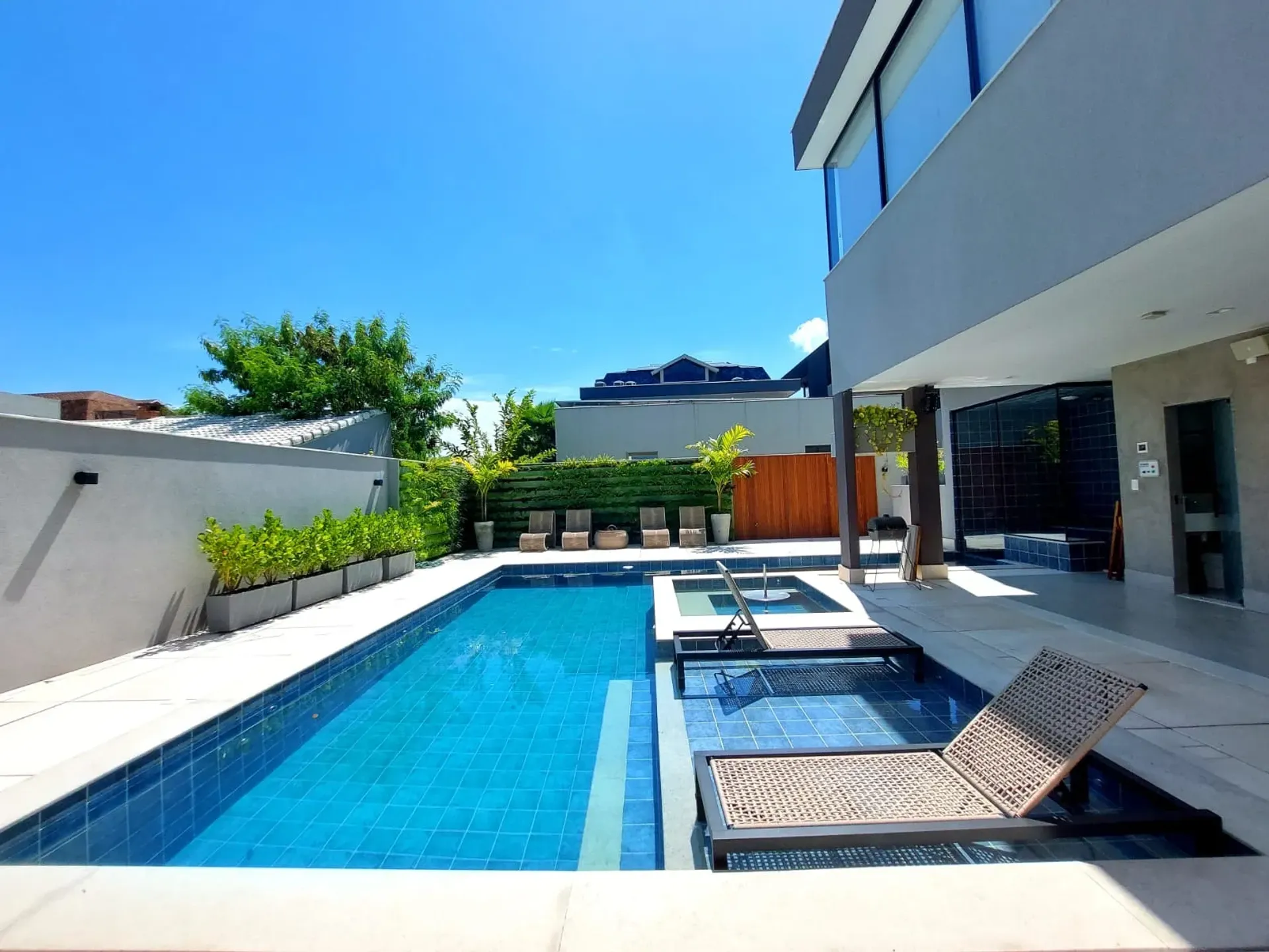 Casa mobiliada com piscina privativa e 5 suítes — photo 45