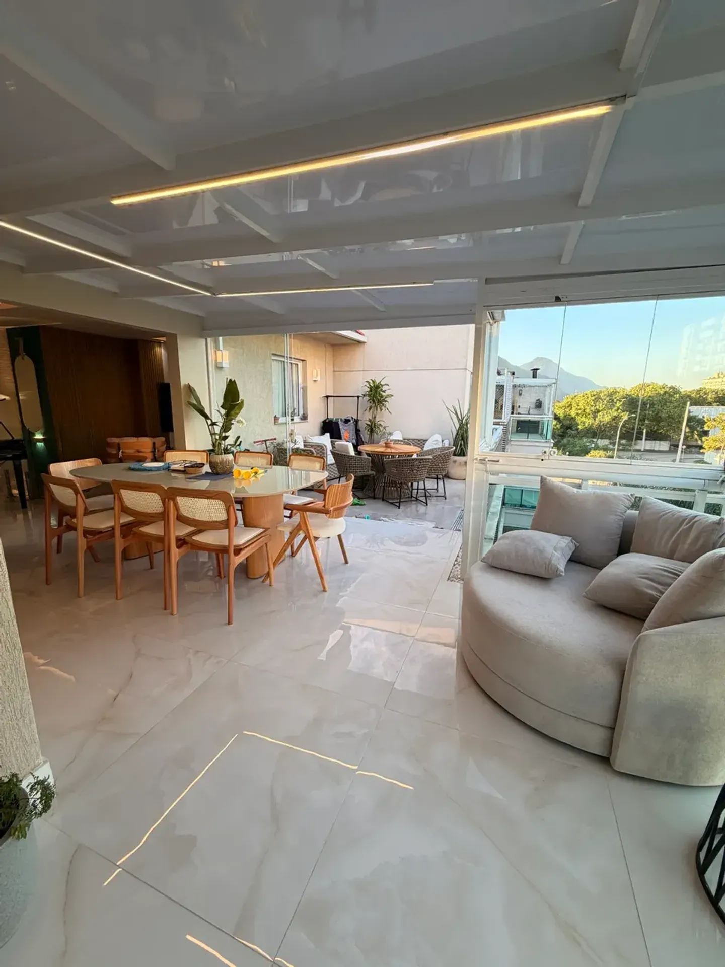 Furnished apartment, 148 m², with a jacuzzi — photo 10