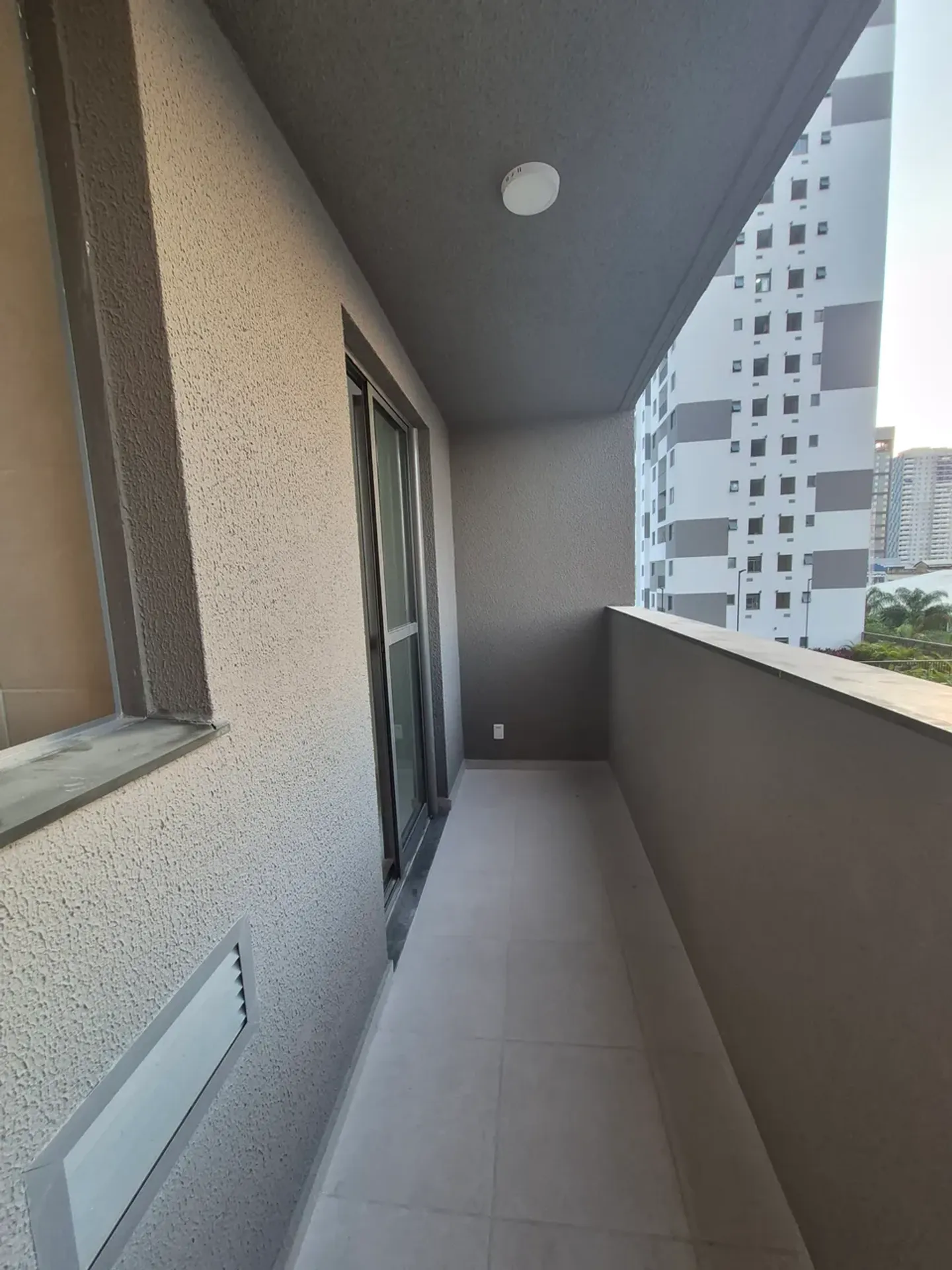 Rental apartment, 53 m², 2 bedrooms with private garden — photo 4